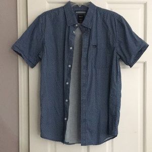 blue RVCA short-sleeve button down shirt